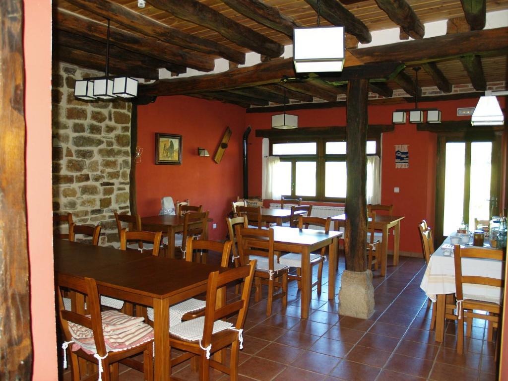 Hotel Rural Piedra Abierta San Martín de Perapertú Екстериор снимка