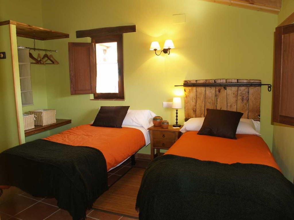 Hotel Rural Piedra Abierta San Martín de Perapertú Екстериор снимка