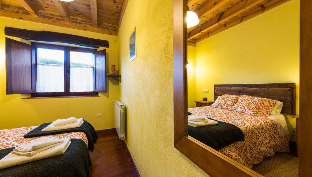 Hotel Rural Piedra Abierta San Martín de Perapertú Екстериор снимка